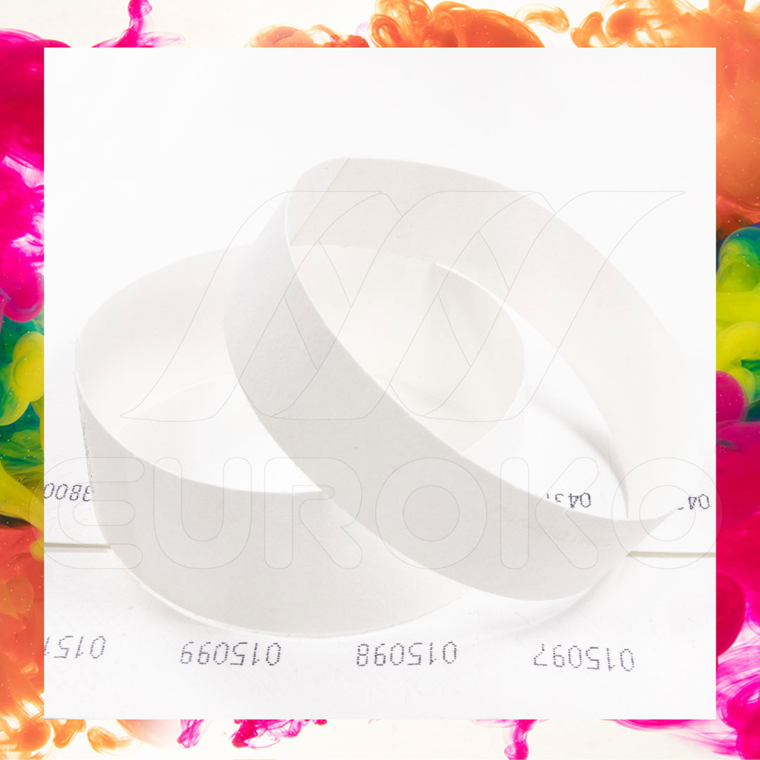 Imprimez vos bracelets personnalisés directement avec votre imprimante.