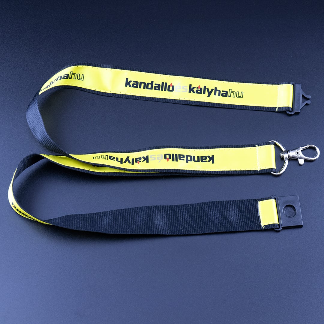 Clip de sécurité noir certifié pour votre protection au travail.