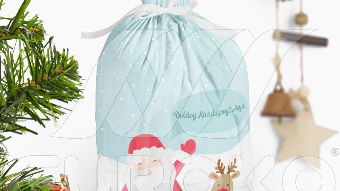 Dimensions généreuses pour accueillir tous vos cadeaux de Noël.