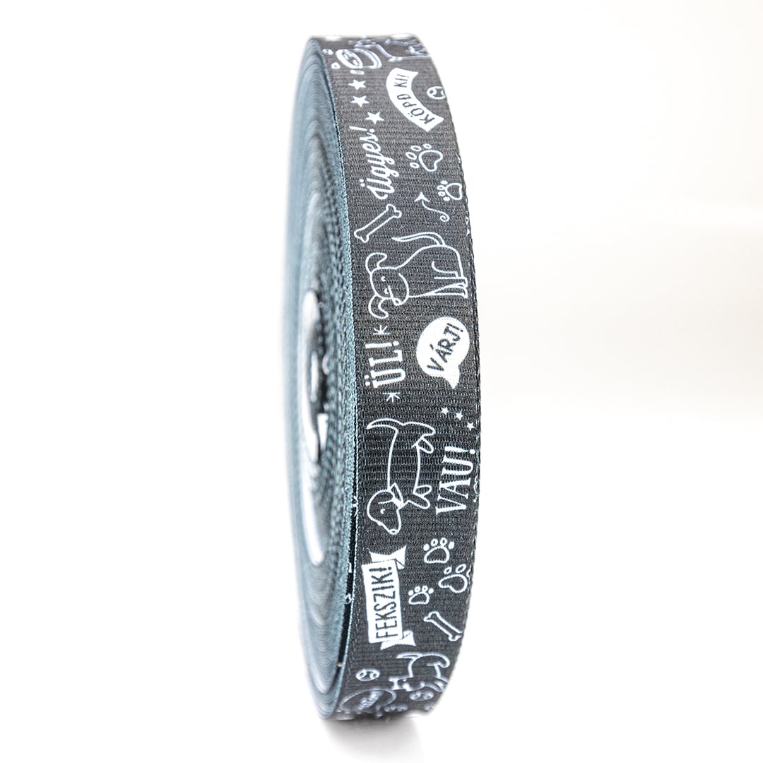 Ruban côtelé premium disponible en plusieurs largeurs adaptées.