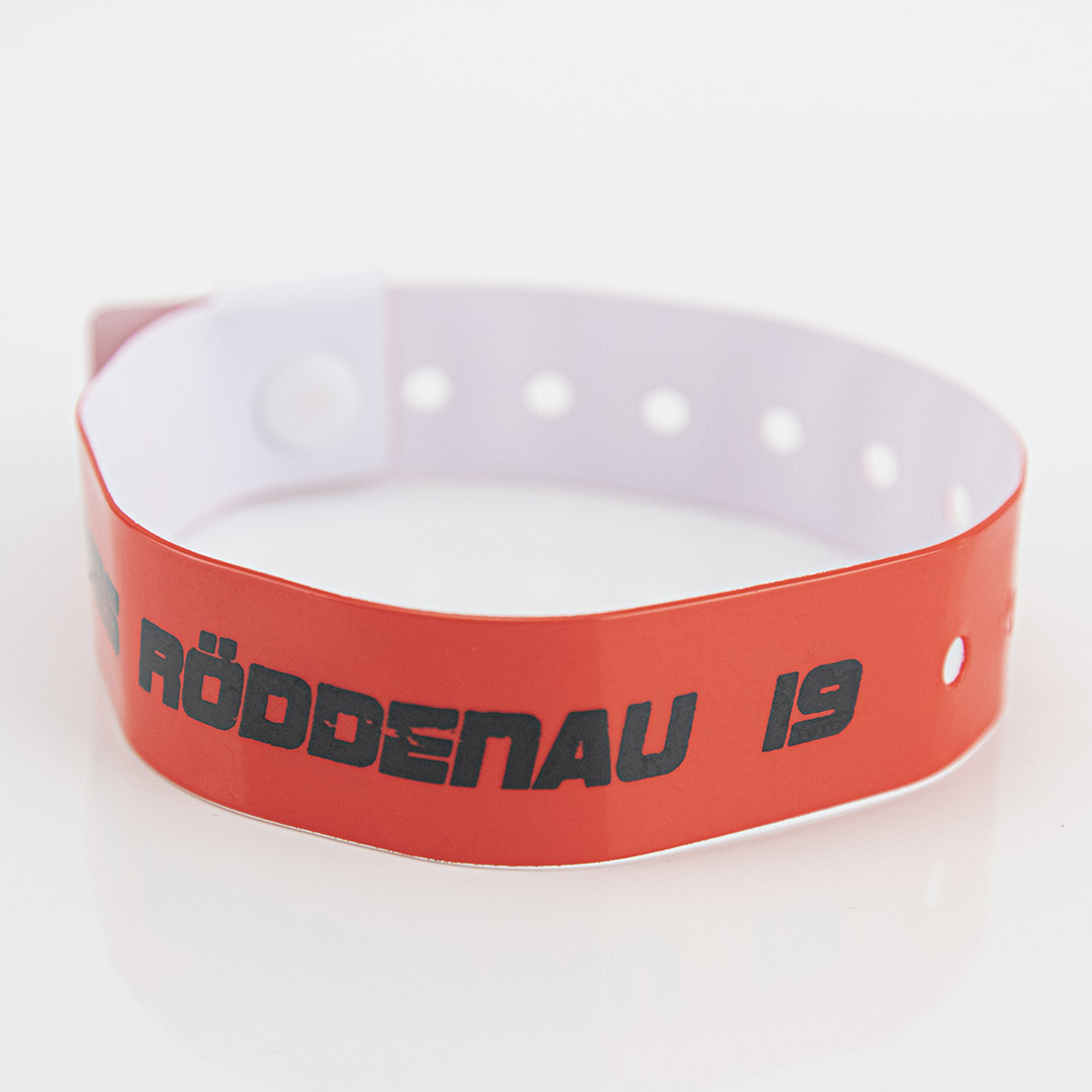 Construction vinyle 3 couches robuste pour une durabilité maximale.