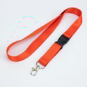 Basic lanyard with buckle