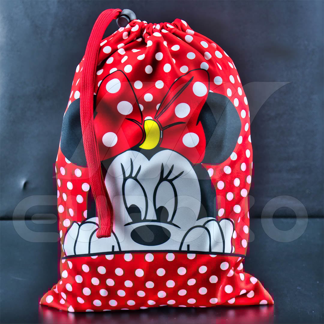 Tissu polyester certifié OEKO-TEX® résistant à l'eau pour vos enfants.