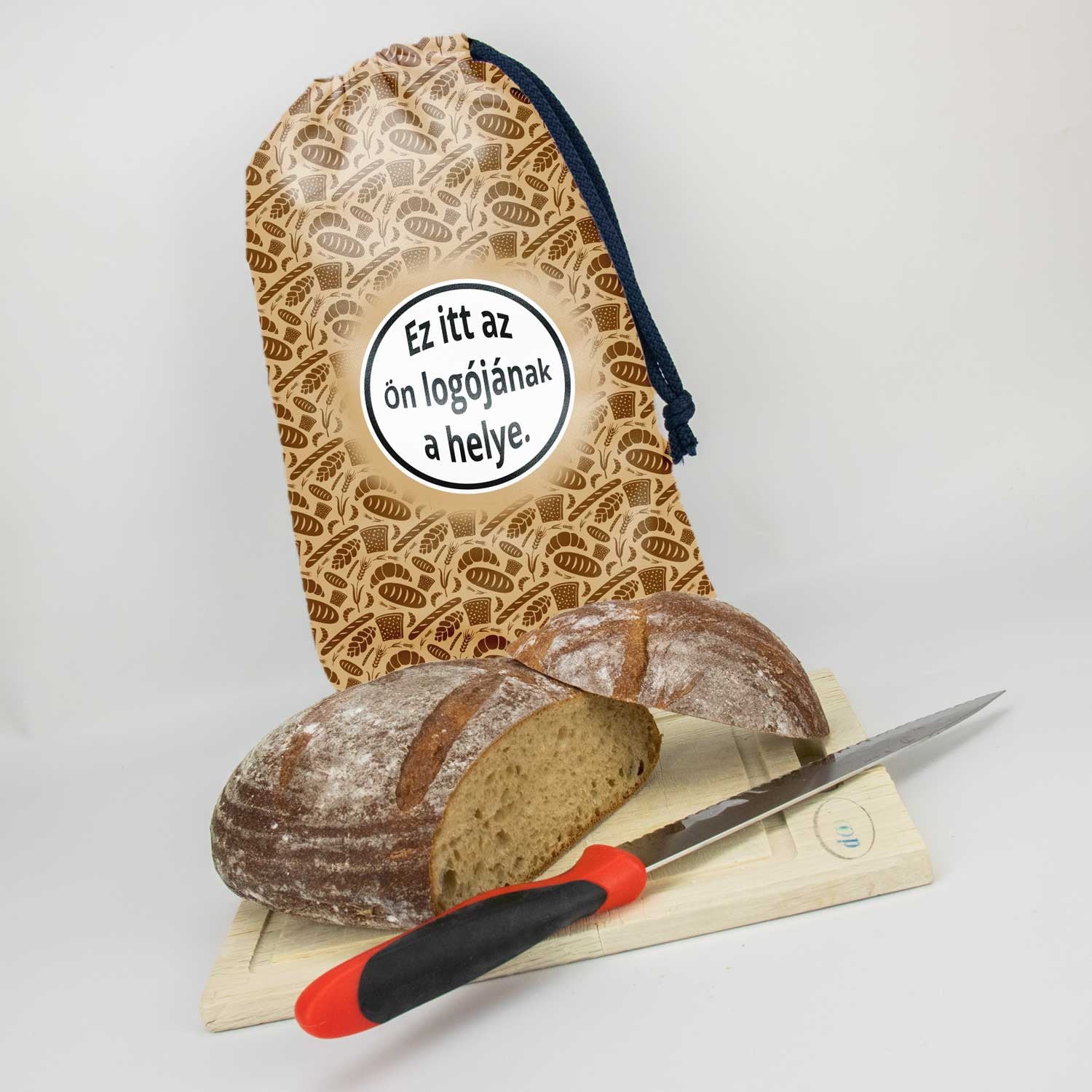 Impression personnalisée éclatante sur polyester de qualité supérieure.