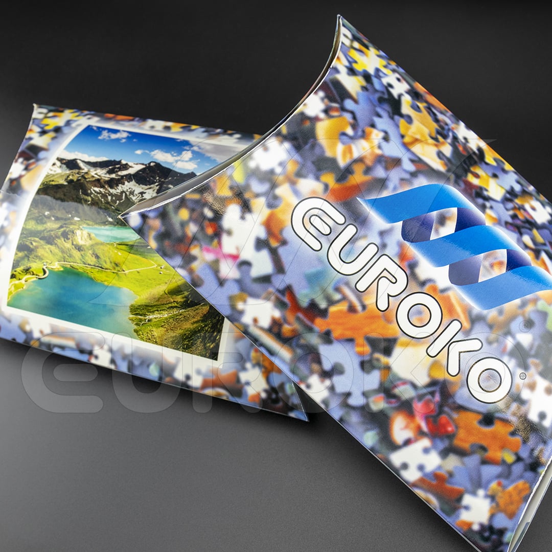 Impression photo couleur haute résolution sur toute la surface de la boîte.