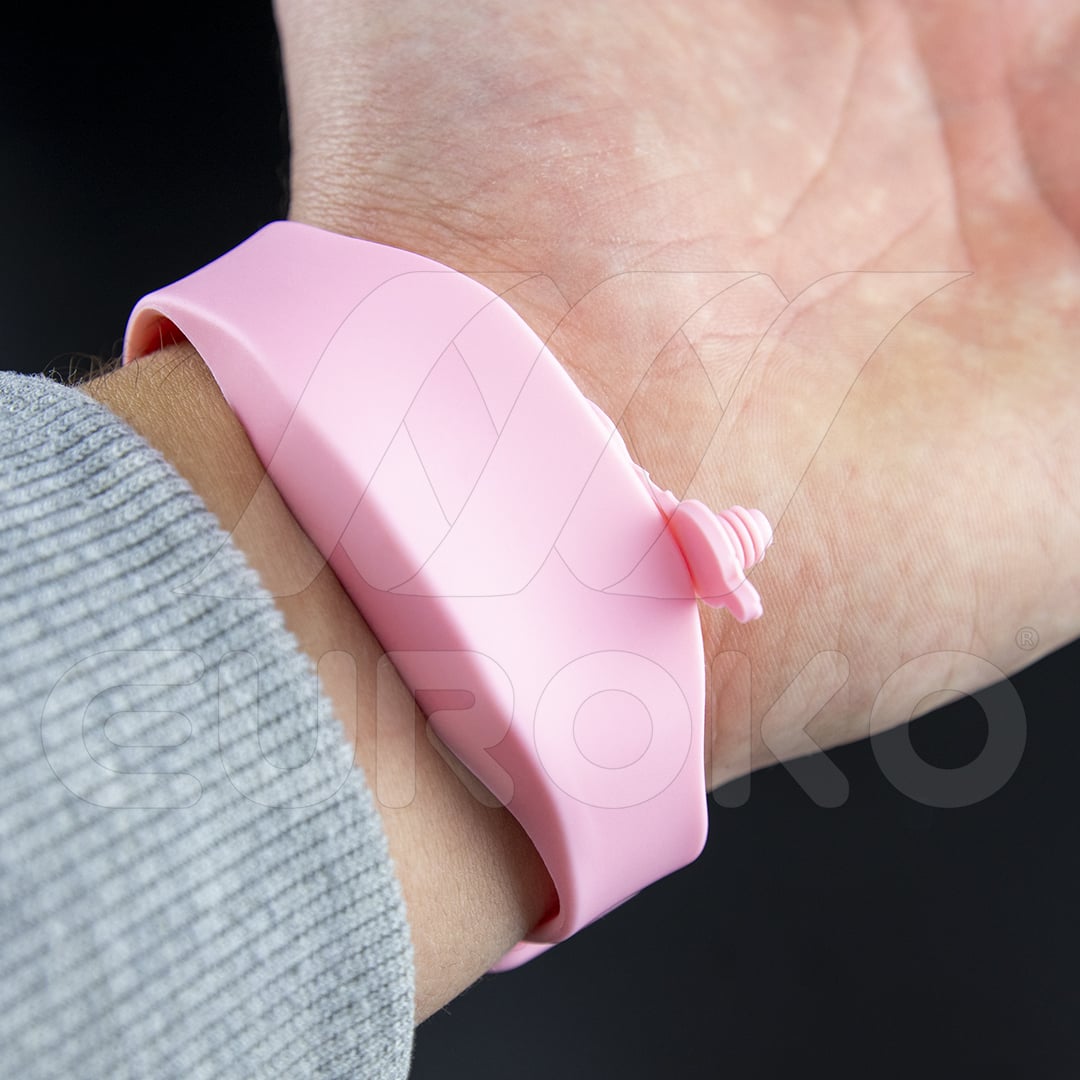 Silicone souple et confortable pour un port agréable toute la journée.