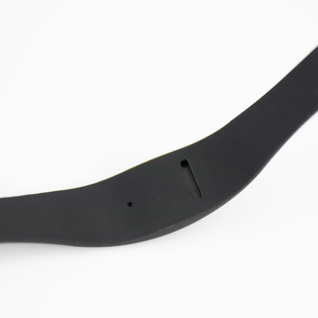 Pochette discrète intégrée pour protéger votre puce RFID en toute sécurité.