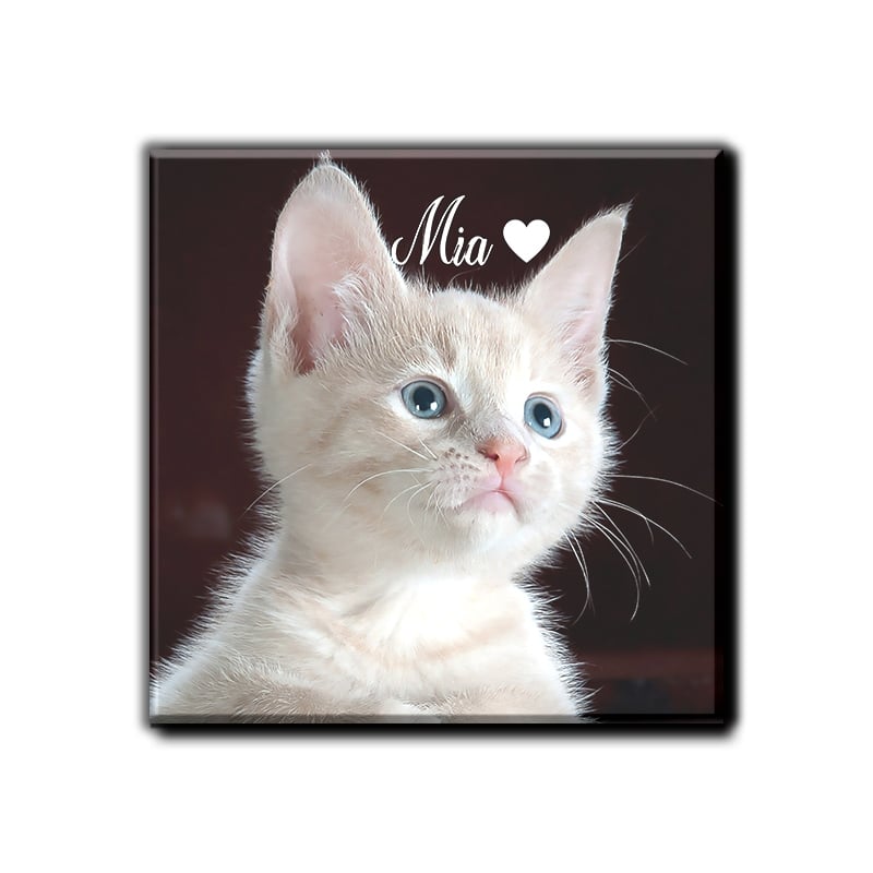 Personnalisez avec photos, textes et logos pour une création unique.