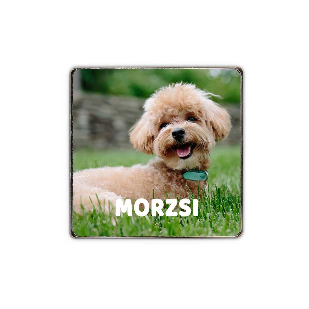 Métal robuste et impression haute qualité pour une durabilité optimale.