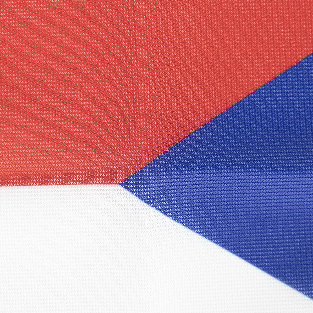 Couleurs inaltérables grâce à la sublimation profonde des fibres.