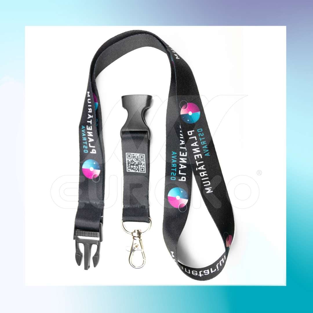 Personnalisez avec logo, QR code et attaches selon vos besoins.